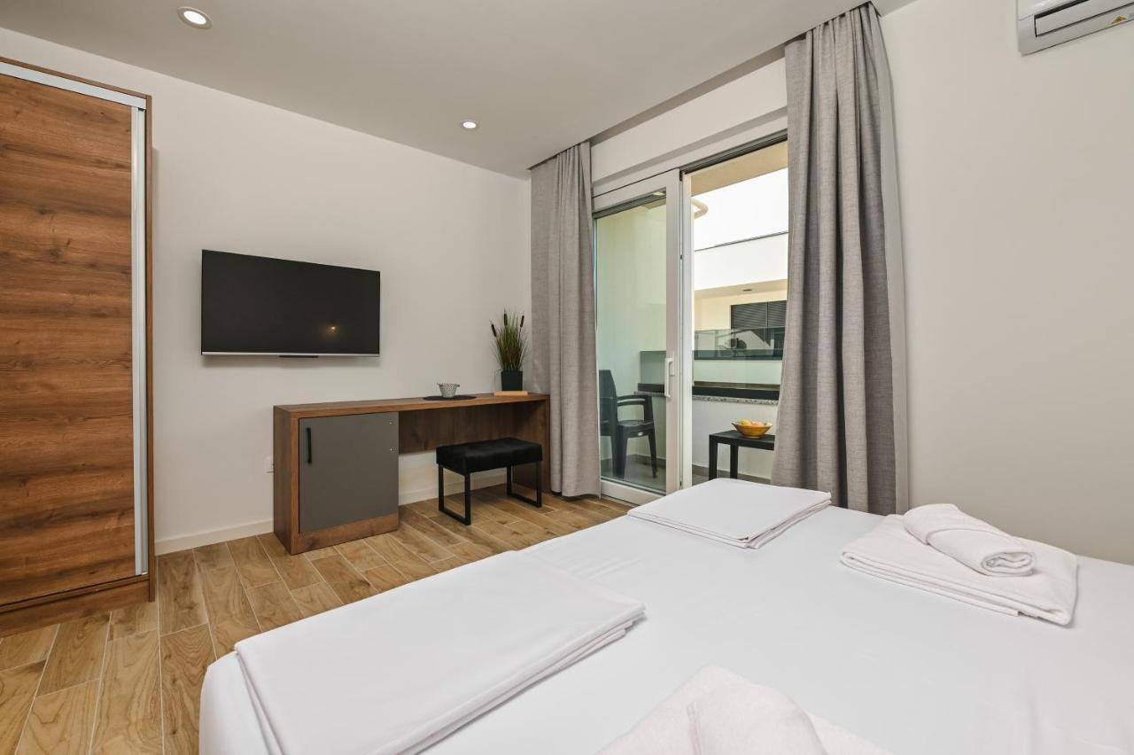 Pansion Comfort Lepar Novalja Exterior foto